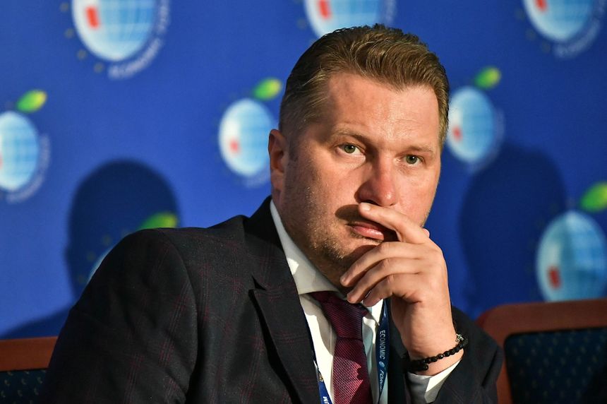 Czarnek o upowszechnieniu raportu o stratach Polski w II WŚ w szkołach