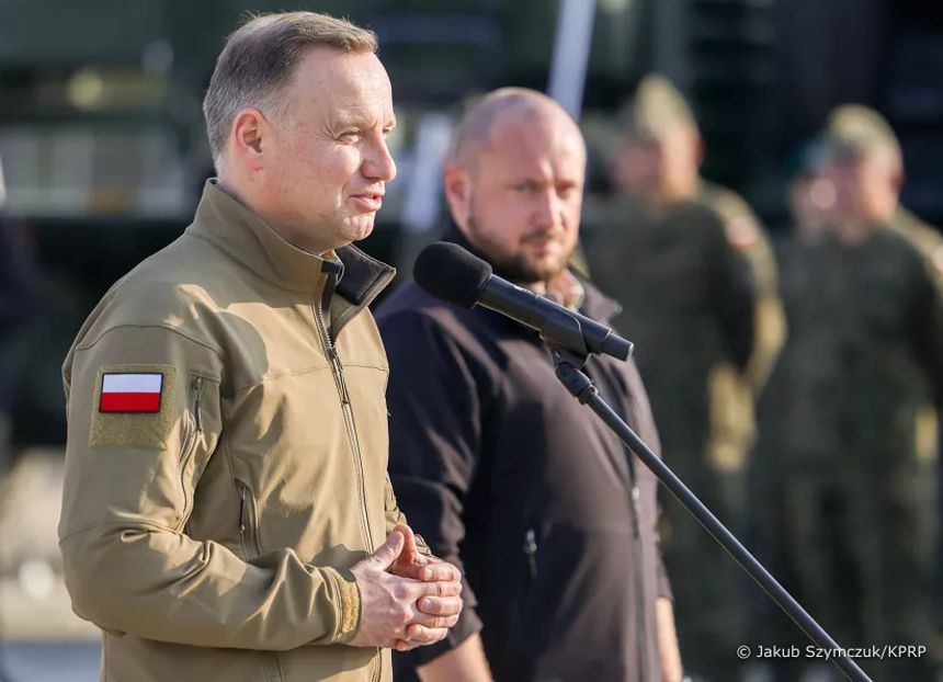 Wypadek na trasie kolumny wiozącej Andrzeja Dudę