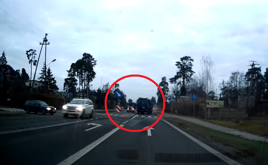 Wypadek w Łasku Kolumnie