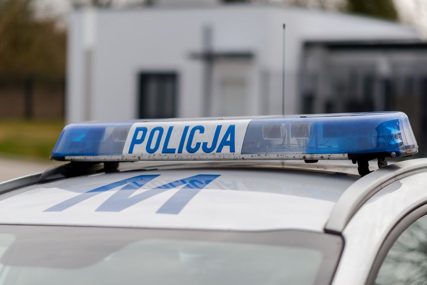 dziewczynka zgwałcona na boisku
