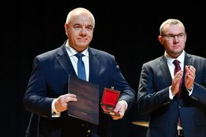 Sasin z medalem Poczty Polskiej