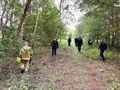 Policjanci i strażacy przeczesują okolice Gruszewni