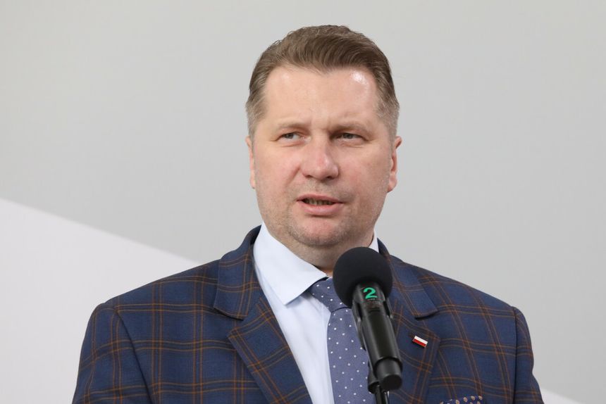 Czarnek o zarobkach nauczycieli od 2023 roku