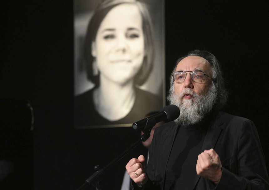 Aleksander Dugin pożegnał zamordowaną córkę