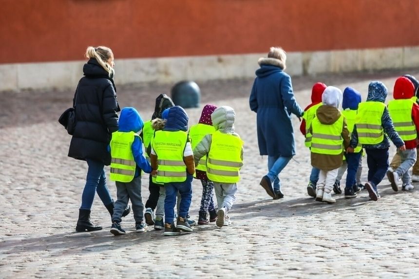 przedszkolaki na wyciecze