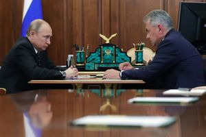 Władimir Putin i Siergiej Szojgu