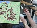 beczkowóz z wodą i mapka ograniczeń w użyciu wody