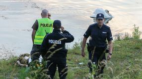 Mężczyzna tonął w Stawie Koziorożca, uratował go patrol