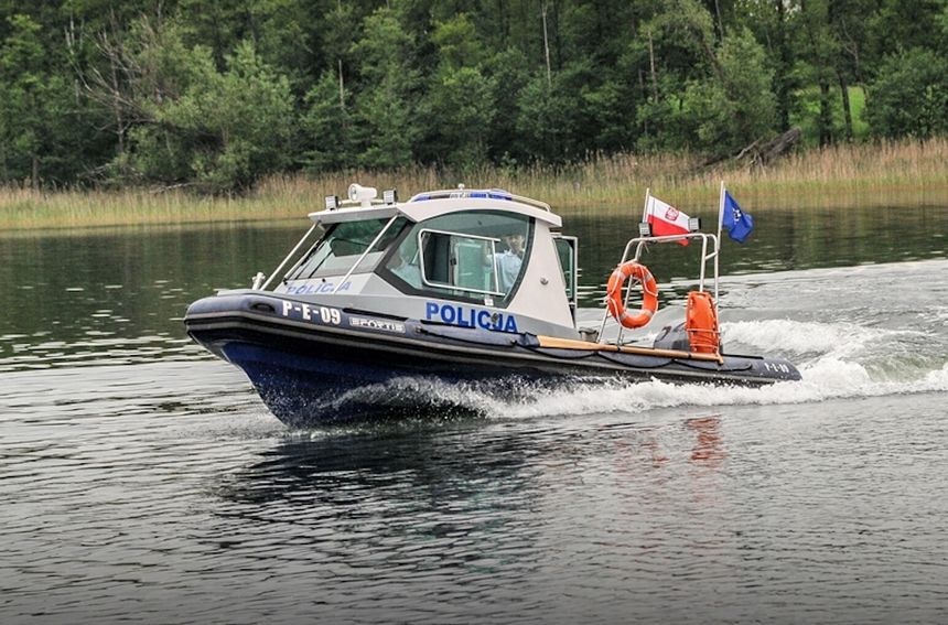 Męzczyzna zszedł z jachtu i utonął w jeziorze Lubikowskim