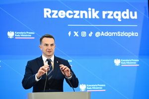 adam szłapka