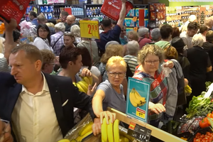 Szturm na nowy Carrefour 