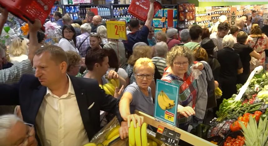 Szturm na nowy Carrefour 