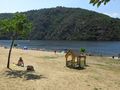 zabójstwo na plaży nudystów