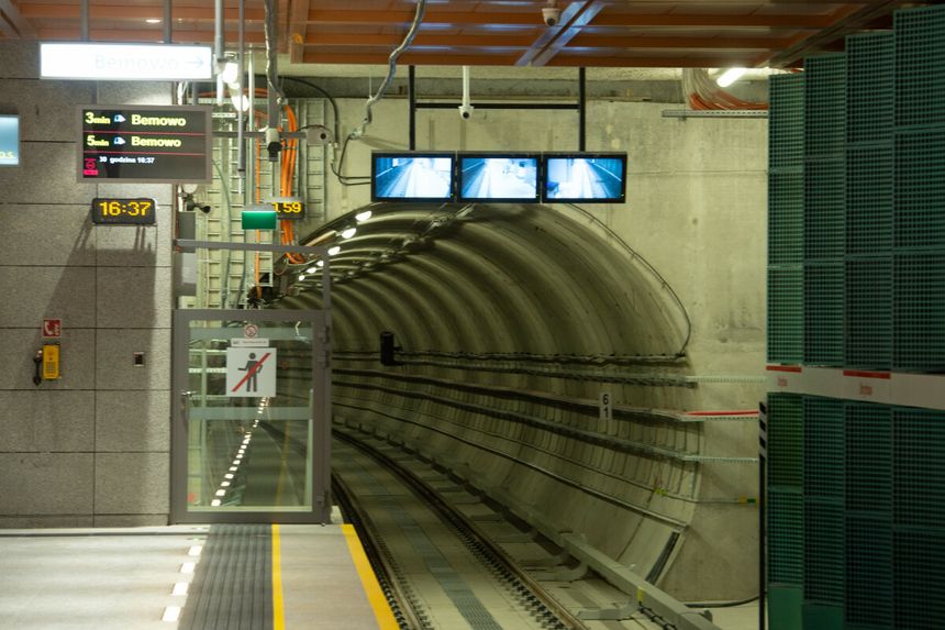 Tunel metra w Warszawie