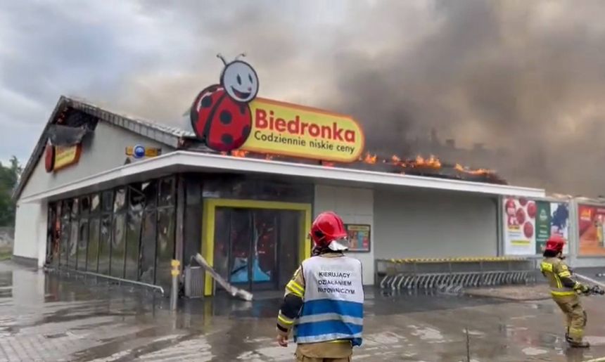 Pożar Biedronki w Słupsku