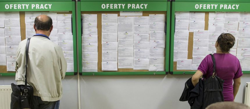 Polacy rozważają emigrację