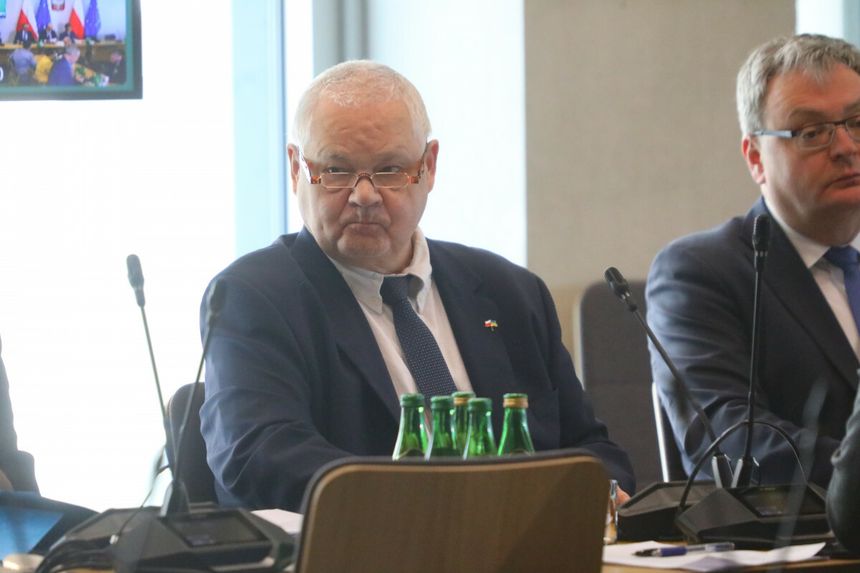Niepewne losy Adama Glapińskiego