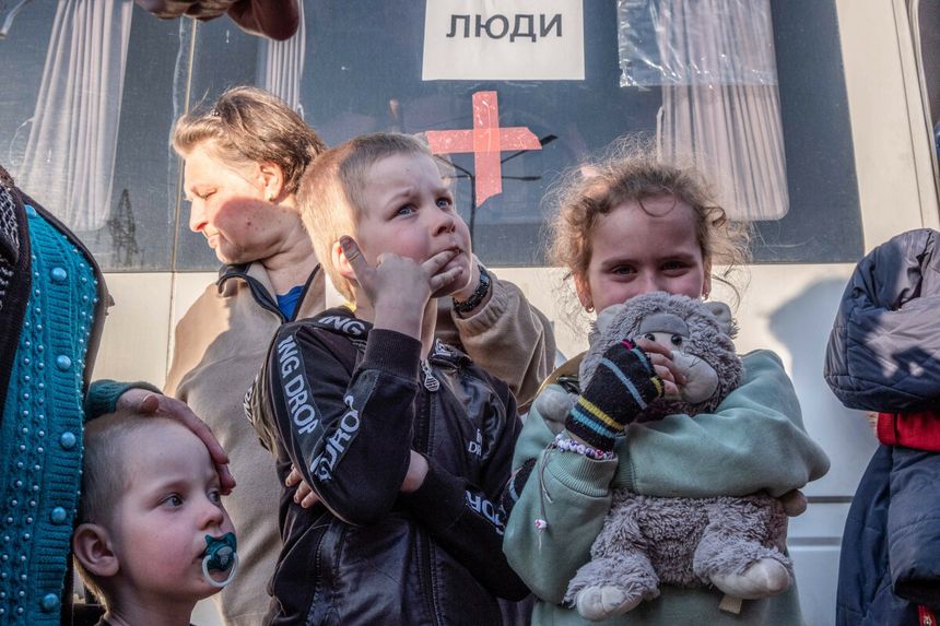 Rosjanie wywożą dzieci sieroty z Ukrainy do Rosji