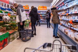 Obniżka VAT na żywność na kolejne pół roku. Rząd przedłuży zerowy podatek