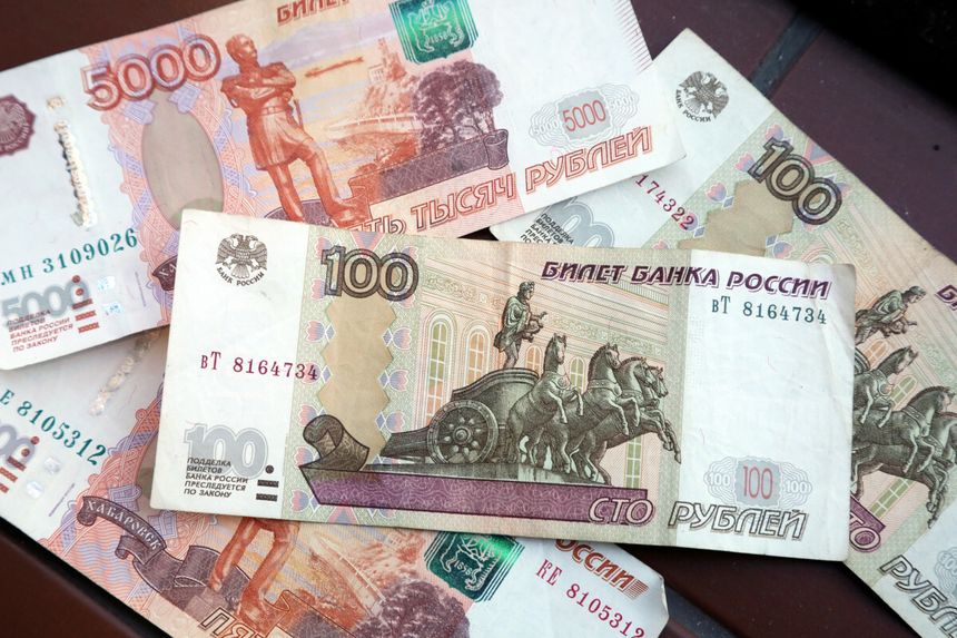 Rosja narzuca płatność rublami w okupowanym Chersoniu