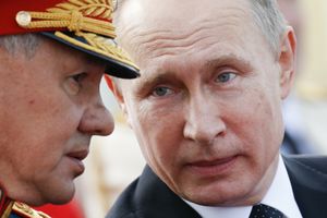 Siergiej Szojgu i Władimir Putin