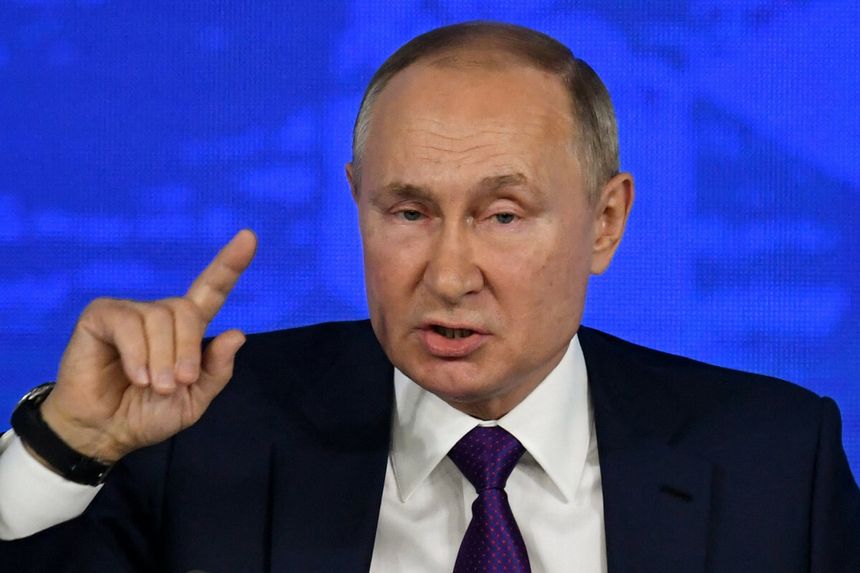 Władimir Putin podpisał specjalny dekret wizowy