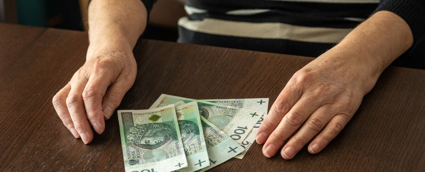 Skąd pochodzą najwięksi dłużnicy polskich firm? KRD wskazał trzy kraje