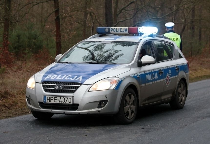 radiowóz na sygnale