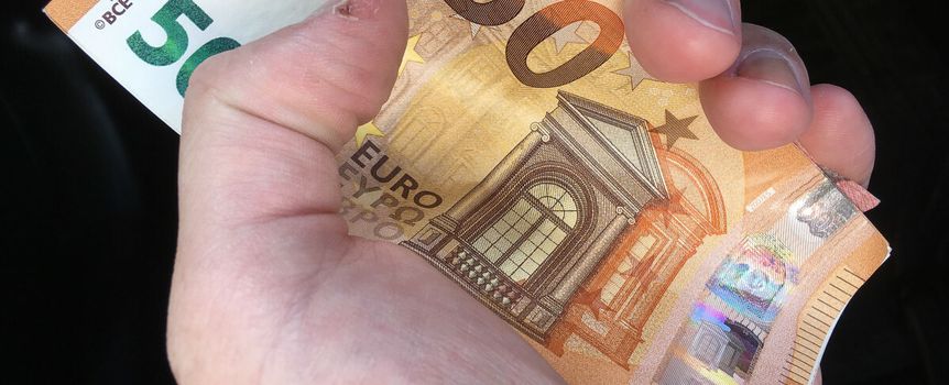 Polska w strefie euro? Bylibyśmy bardziej bezpieczni