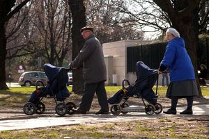 Emerytury wzrosną bardziej, niż zapowiadał rząd. Wiemy kiedy decyzja o waloryzacji 