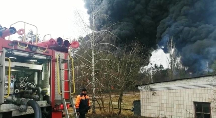 Pożar składu ropy w Czernihowie