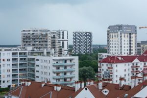 Mieszkanie za 1000 zł nie dla Polaków. Gdzie bardziej opłaca się wynająć