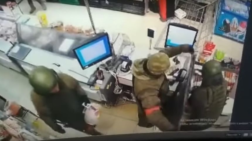 Ukraina prosi o korytarze humanitarne. Rosjanie rabują sklepy i kradną całe bankomaty