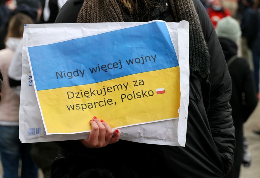 transparent dziękujący Polsce za wsparcie Ukrainy