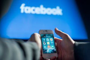 Koniec Facebooka i Instagrama w Europie? Unia Europejska zaostrza przepisy 