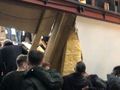 zawaliła się antresola w pubie