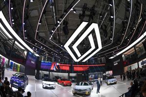 Renault zmienia zdanie. Koncern zawiesza fabrykę w Moskwie