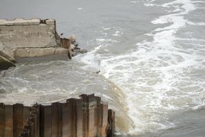 Warszawa Awaria kolektora sciekowego oczyszczalni sciekow Czajka