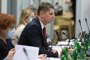 Dariusz Piontkowski na komisji edukacji