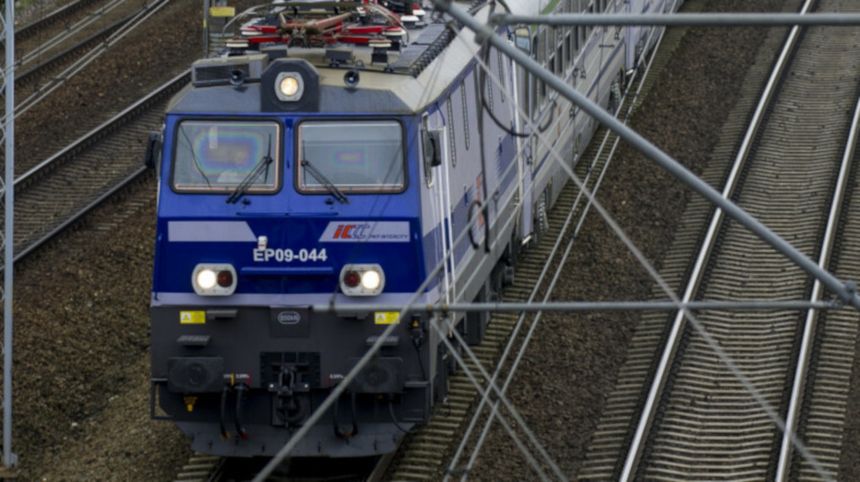 34-latek zginął przejechany przez pociąg