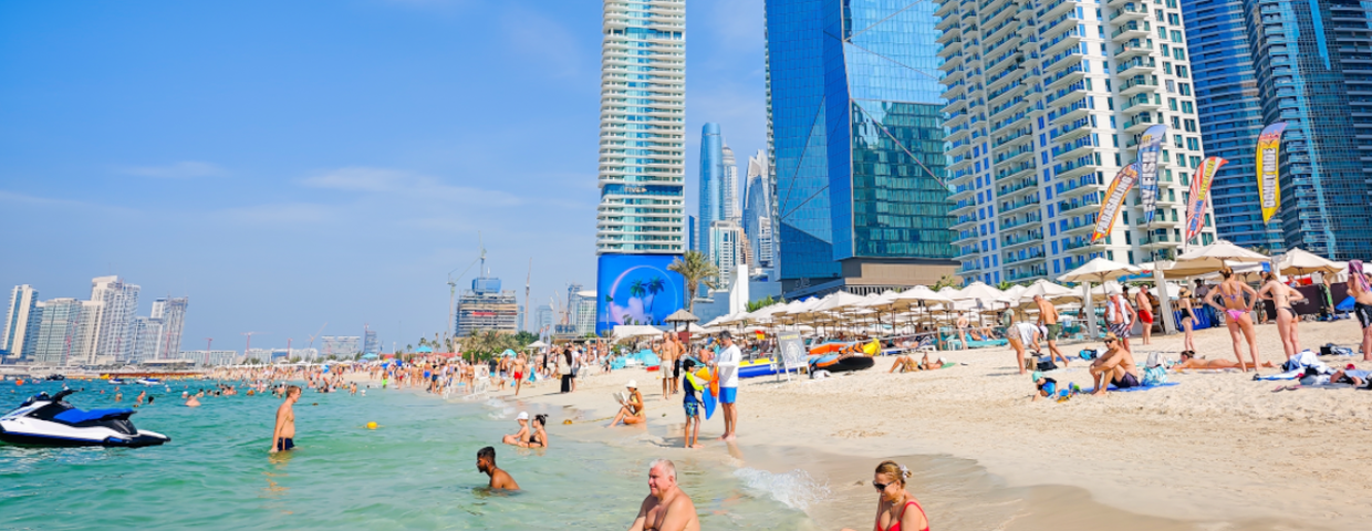 Dubaj, plaża i wielka inwestycja