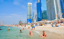 Dubaj, plaża i wielka inwestycja