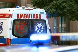 17-latek wymiotował na lekcji i zmarł