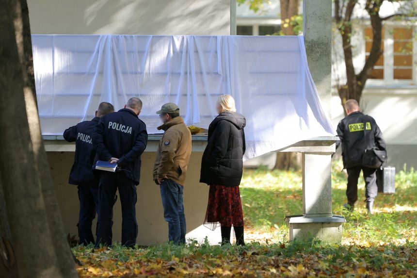 śmierć kobiety na balkonie AWF