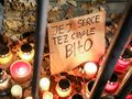 Protest przed siedziba Trybunalu Konstytucyjnego ph. "Ani jednej wiecej" w reakcji na smierc kobiety, ktorej odmowono aborcji.