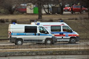 karetka, policja