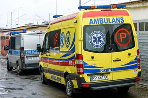 Policja i karetka - zdjęcie ilustracyjne