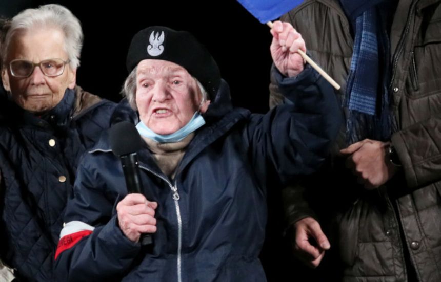 Weteranka powstania żąda delegalizacji Marszu Niepodległości