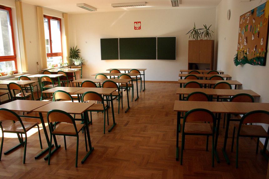 nauka zdalna w szkołąch