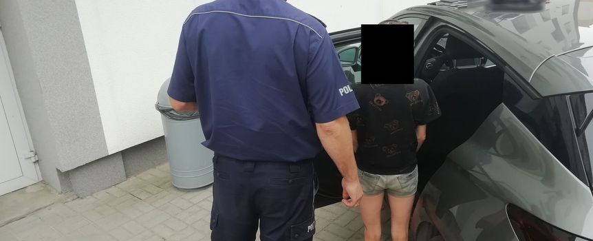 30-latka zostawiła syna w nagrzanym aucie
